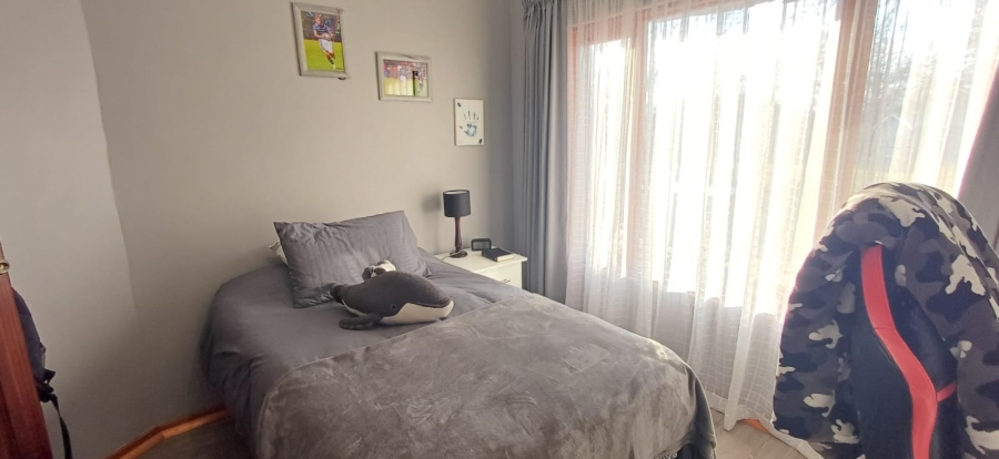 3 Bedroom Property for Sale in Loch Athlone Free State